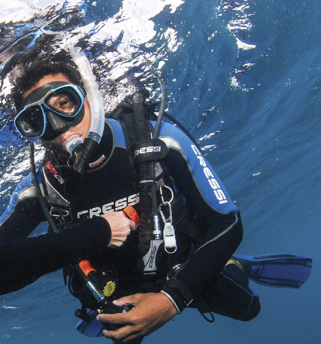 JCScubaSwindon's tweet image. Did you know #Snorkels are standard equipment, as at the surface they conserve your air supply when you need to breathe with your face in the water. #GetTheBasics they are important #SwindonDiveShop jcscuba.net/contact/457615…