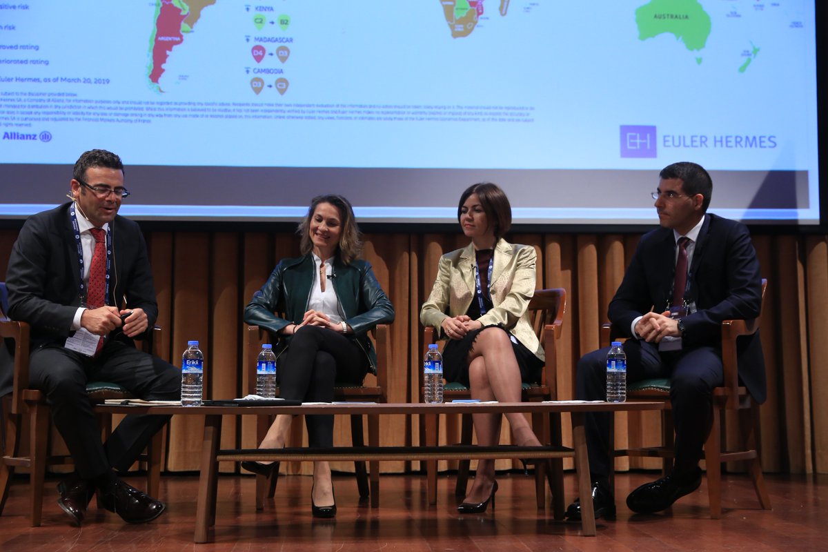 "Sektörlerin Ekonomisi" paneli, Bloomberg HT Genel Yayın Yönetmeni <a href="/cuneytbasaran/">cuneyt basaran🪐</a> moderatörlüğünde, EMEA HP Geniş Formatlı Yazıcılar Genel Müdürü <a href="/FilizAkdede/">Filiz Akdede</a> , Euler Hermes Genel Müdürü <a href="/ozlemozuner/">Özlem Özüner</a> ve Prof.Dr. <a href="/GokhanOzertan/">Gökhan Özertan</a> #buekonomizirvesi 'nde!