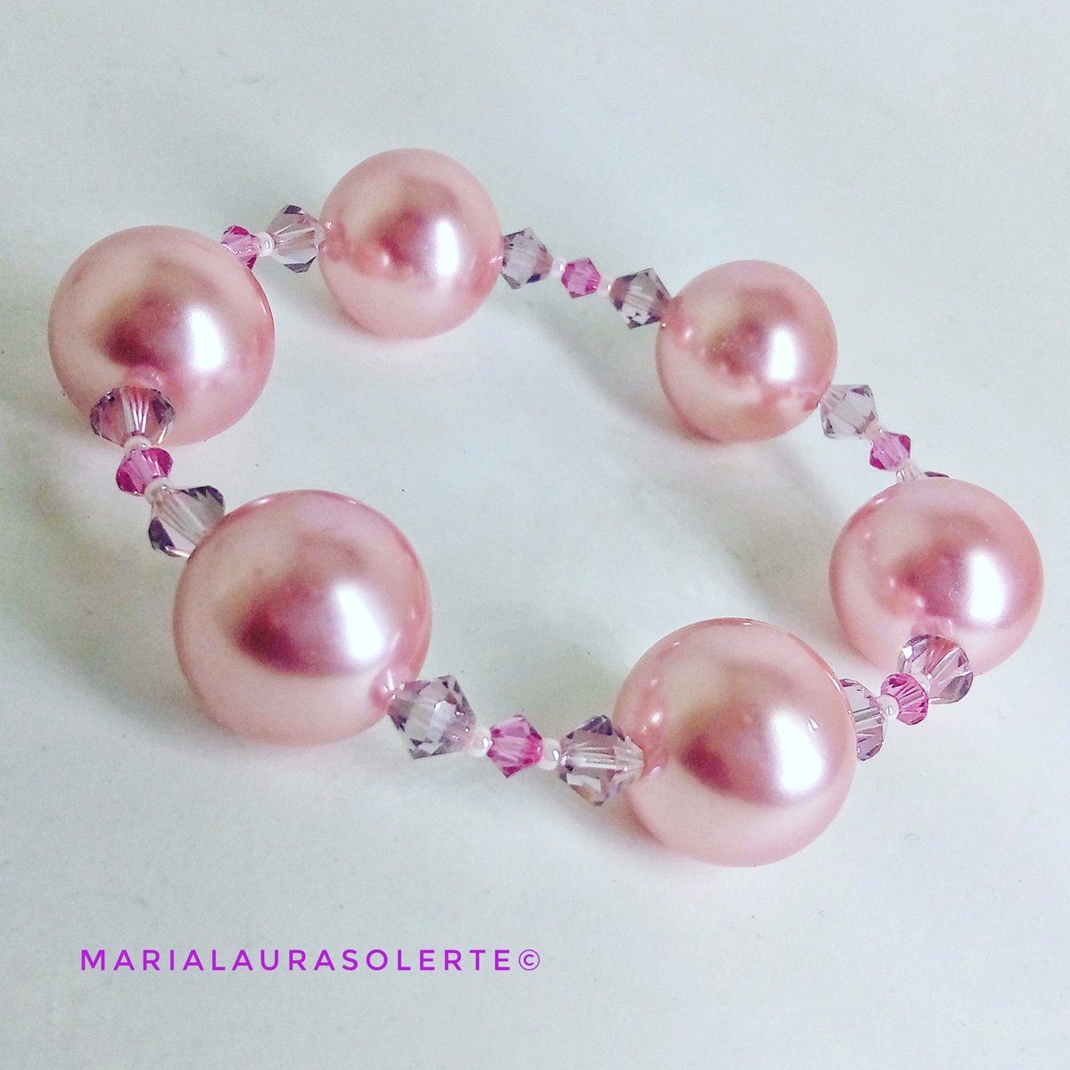 M_L_Solerte's tweet photo. #perle #beads #cristalli #Crystals #seedbeads #miyuki #braccialetti #braccialetto #bracelet #braccialettoelastico #donna #beadwork  #swarovski #handmade #jewel #marialaurasolertejewels #MariaLauraSolerte #copyrighted #Milano #varese #design  #jewerlydesigner #pink https://t.co/Z8bshD1eUS