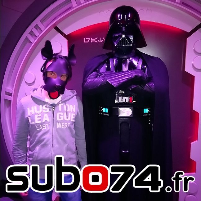 With my new Master ??? 😱
... at Disneyland Paris 😍