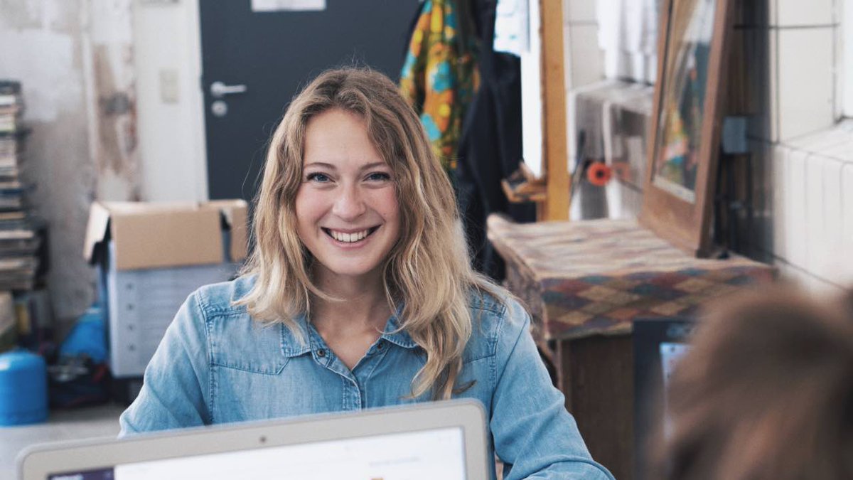 Ben jij ook benieuwd of Fast Forward iets voor jou is? Kom dan van 12.30 tot 14.00 uur naar onze laatste voorlichtingsbijeenkomst, mét Naomi Jansen, huidige trainee bij Fast Forward, bij Saxion Deventer - C1.89.