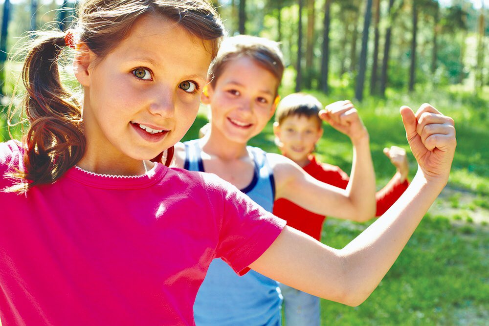 KulikovUNIATF's tweet photo. To grow up healthy, #children need to sit less and play more. Check out new @WHO guidelines on #PhysicalActivity, sedentary behaviour and #sleep for children under 5 years of age. https://t.co/ild4WVT5qq https://t.co/x6Qrd6Ky7k