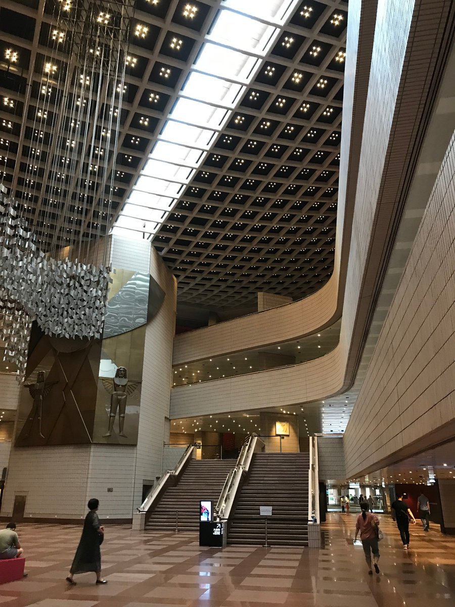 RydalEng's tweet photo. Hong Kong Cultural Centre foyer still looks impressive after 32 years!

Company Director, Robin Dunnington, supervised the above-ground construction stages of the complex, including the cable grid roof installation. https://t.co/FOBXJU7694
