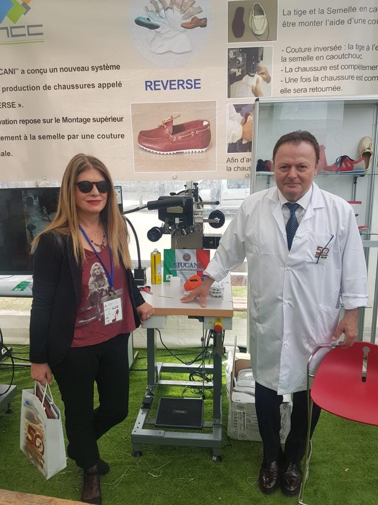ITATunisia's tweet photo. ITA TUNISI incontra #Ciucani #Mocassino #Machinery che presenta a #Tunisi il sistema brevettato della #produzione #sostenibile della #calzatura senza colla
#cncc #tunisie #calzature # https://t.co/gM6STDV7xC