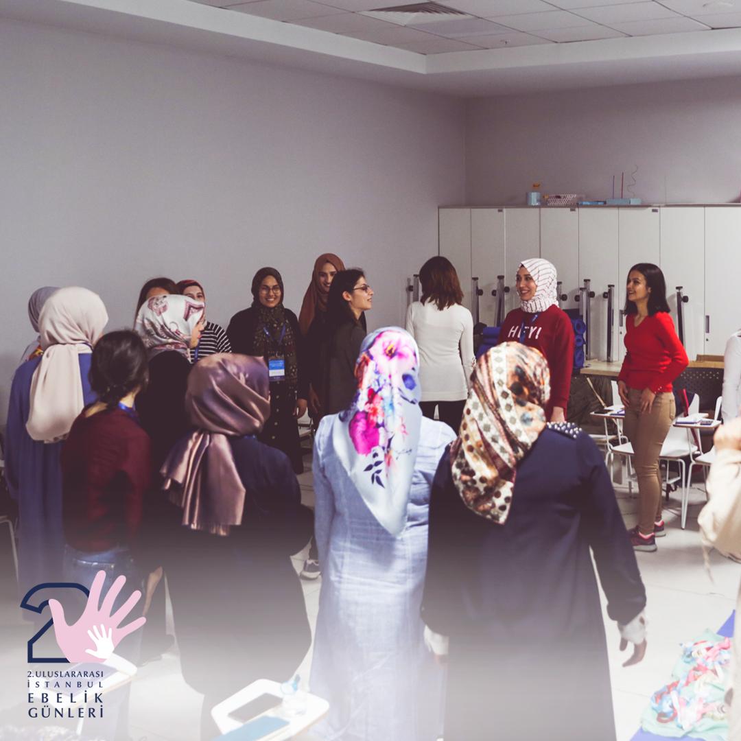 medipolunv's tweet photo. Uluslararası İstanbul Ebelik Günleri bugünkü eğitimlerle başladı. 3 gün sürecek olan programda ulusal ve uluslararası alanda önemli isimler konuşmacı olarak yer alacak. #UzmanEllerdeDoğalDoğum 
https://t.co/aohF4Sk9Lu https://t.co/GqnM0A4sp2