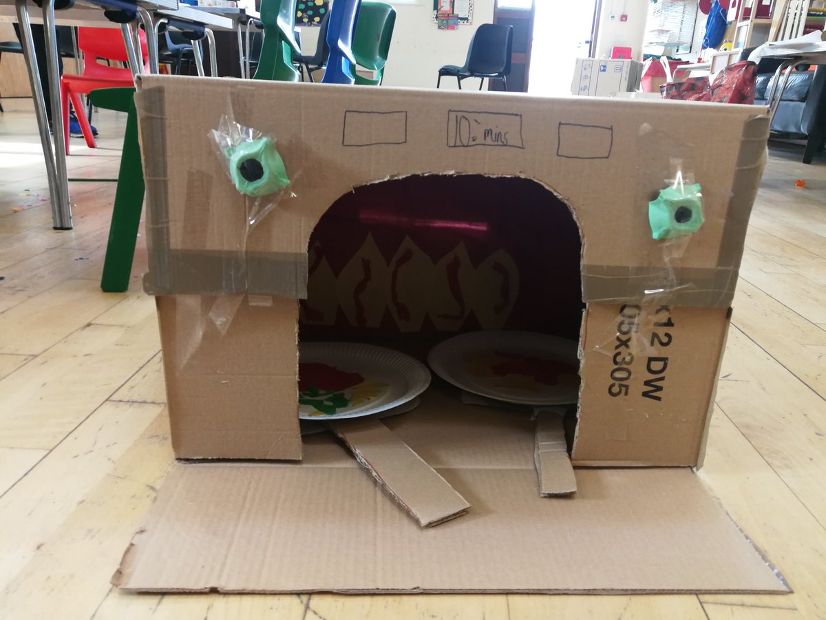 WokinghamYour's tweet photo. Wokingham Arts Week brought hundreds of Wokingham's families and young people together for a week filled with art, science, families and fun.

Read all about it in Wokingham's press release at https://t.co/g1l7KegMe2 https://t.co/z0skqnJ7qy
