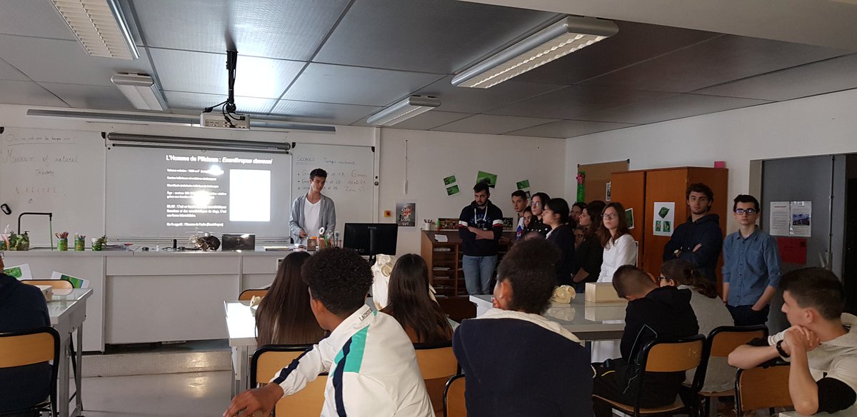 SupsciencesB's tweet photo. La véritable histoire de l homme de pitdown ! Présentée par les élèves de Sup sciences du lycée Branly aux collegiens ! Un des premiers "fake" scientifiques mis à jour autour d un escape game ! https://t.co/XSZ8S4ksAJ