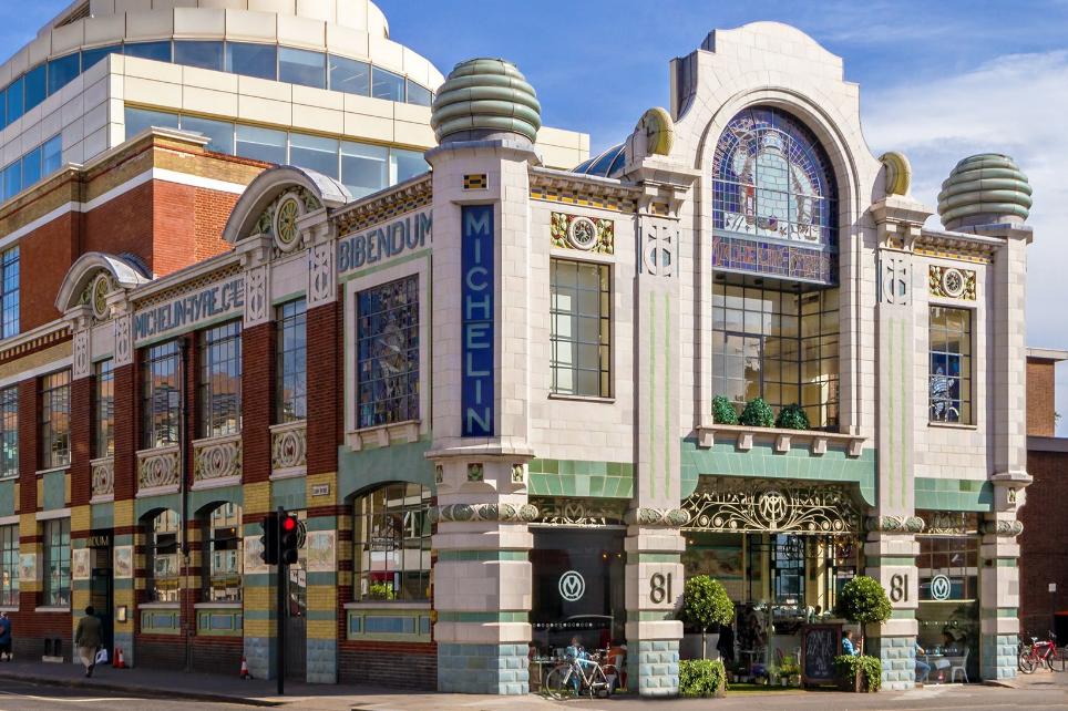 MagnetOffice's tweet photo. Wellbeing and productivity driven workspace available with Office Magnet: 
VERY RARE: LEO: Michelin House - South Kensington - SW3,  only 3 unit available of 4, 10 and 12 desks, from £1100 pcm. 
Contact@officemagnet.com 
07599643128
.⠀
.⠀
.⠀
#officemagnet #wellbeing #office https://t.co/P00ngt8c5m