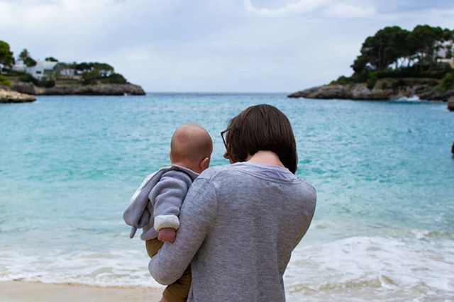 franki_s's tweet photo. Its swimming day and this little pudding of mine absolutely loves the water. Just wish there wasn't so much coming out of the sky today as I've forgotten rain over, coat and umbrella 🤦🏻‍♀️ If only swimming lessons where at a beautiful beach instead eh? https://t.co/HFgyJ44XcD https://t.co/2SWB0E4SZH