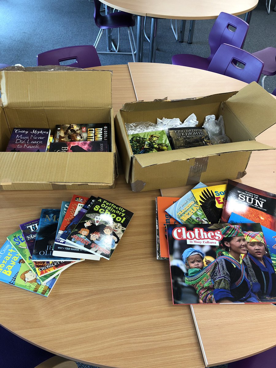 PSuttleEnglish's tweet photo. Thank you so much to our fabulous PA @OngarPta who have funded these wonderful new accelerated reader books for our library! So generous of you. Thank you thank you thank you #readingforpleasure #huboftheschool #aschoolforthecommunity @TheOngarAcademy https://t.co/n5YJFe2Zsy