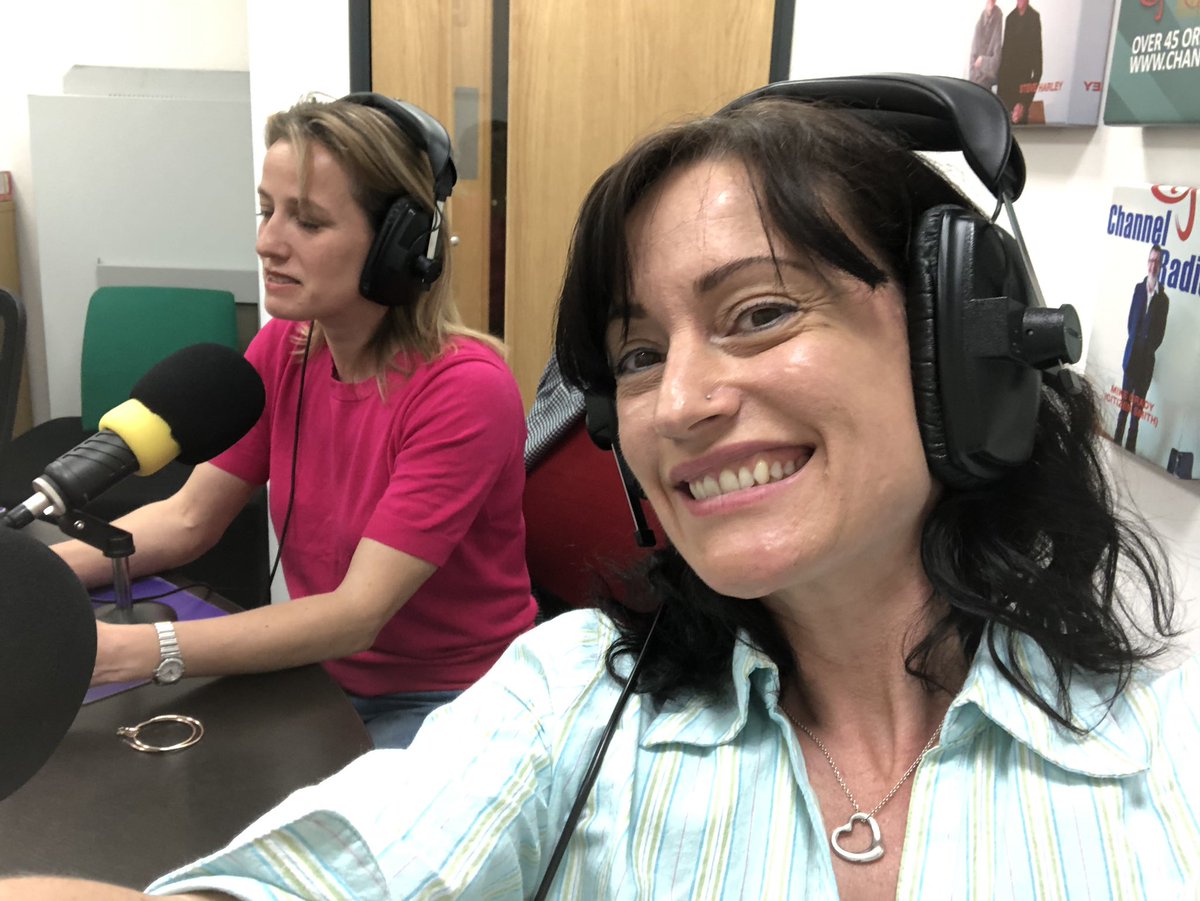 LauraCLawrence's tweet photo. We are live on @wibradiolive with @SianAMurphy and studio guest @HettyRackham and @Miss2Cara on the blower 📞 #Womeninbusiness #coaching https://t.co/gx1KodrHYk