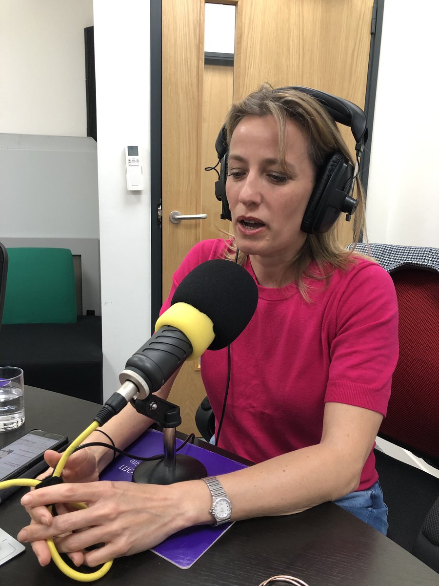 LauraCLawrence's tweet photo. We are live on @wibradiolive with @SianAMurphy and studio guest @HettyRackham and @Miss2Cara on the blower 📞 #Womeninbusiness #coaching https://t.co/gx1KodrHYk