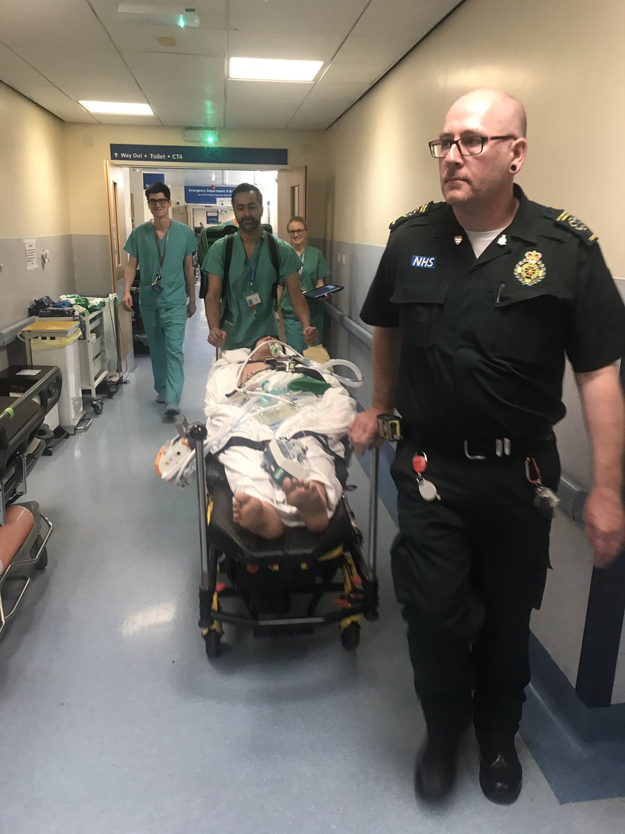 Hyponatraemia's tweet photo. #neurosim @nottmhospitals @emsa_heem #nuh_anaesthesia trainees get a patient to the @EMASNHSTrust ambulance with our fantastic paramedic. But did they beat Alpha team? https://t.co/xNba2daPXI