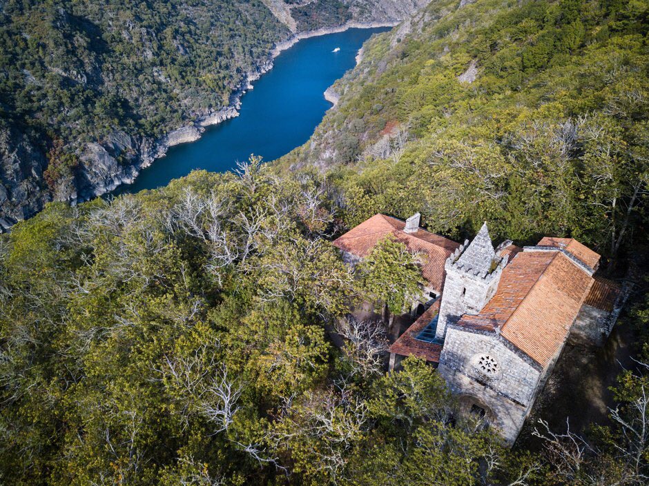Galicia_Mola's tweet photo. Por qué la Ribeira Sacra debería ser Patrimonio de la Humanidad.
Por paisajes como este fijo 😍
https://t.co/ofg5M3VqO2 vía @CNTravelerSpain
#Galicia #GaliciaMola #RibeiraSacra https://t.co/Xft6M6HQfc