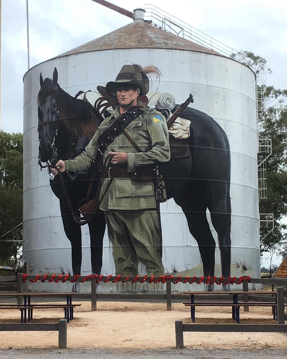 brababella's tweet photo. #Streetart β #Camscale @ #Devenish, Australia, for #DevenishSiloArt https://t.co/If1zyaycEW #arteurbana #urbanart #murals #muralism #siloart https://t.co/7lH9GncgGl