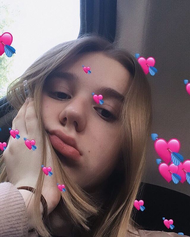 andreea_ionesc's tweet photo. 💘 https://t.co/9VJKDX5slK https://t.co/NgiTplgE0Q
