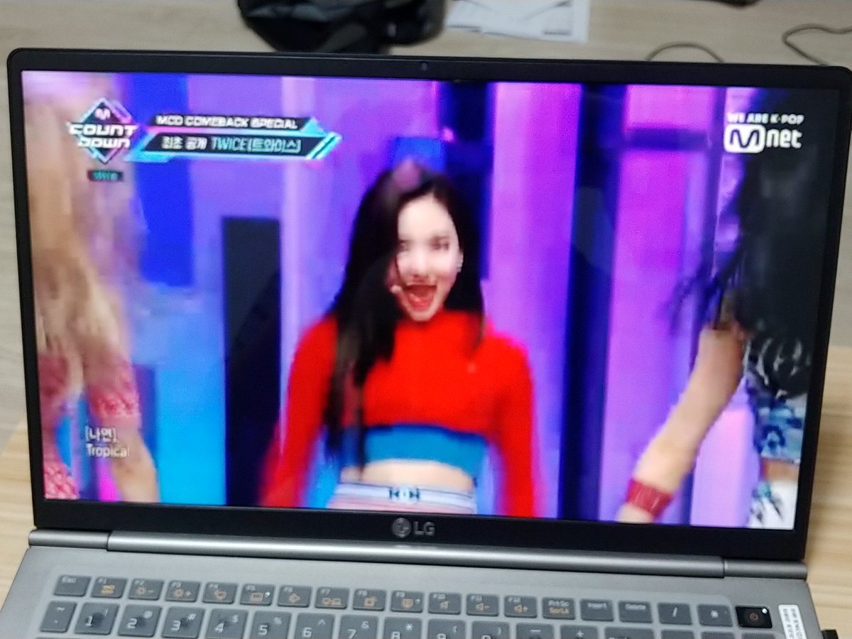 Once_Hong1101's tweet photo. @MnetMcountdown 
#TWICE 
#FANCYYOU 
본방사수~ ♥♥ https://t.co/TKup0z3jca