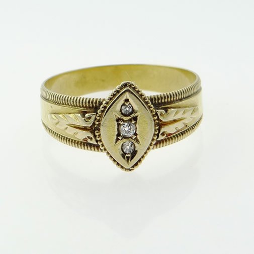 TPowellJeweller's tweet photo. Victorian 18ct Gold Diamond Ring Birmingham 1897
#AntiqueDiamondRing #GoldDiamondRing #18ctGoldDiamondRing #Victorian #Jewellery #Antique #ring https://t.co/0eTLJBLggc