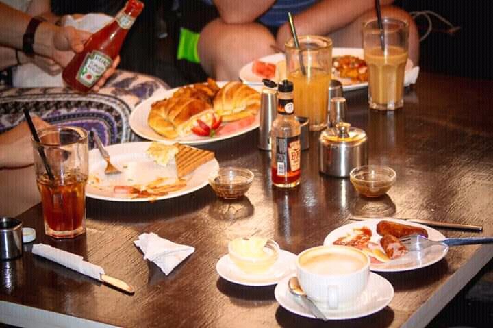 chegem_abu's tweet photo. Jabulani Coffee Shop full of delicacies. You welcome to enjoy cool environment with ample atmosphere .
#TwendeniJabulani 
#WelcomeAll
@JennipherNawoi https://t.co/RYbSiz17Yi