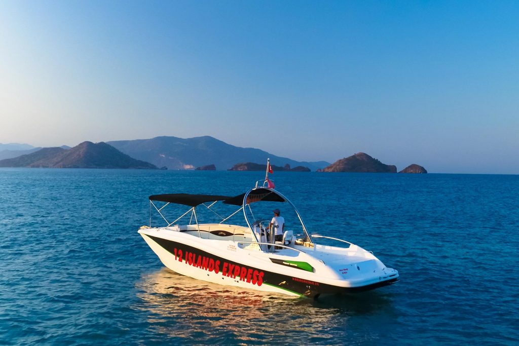 YourBoat's tweet photo. Our Commercial Boats is a clear of example of the powerful boats with so much features that suits all the different kind of boats lovers. #boats #boat #commercialboat #yatch https://t.co/iXapuqQcuv https://t.co/Qz38RowA3W