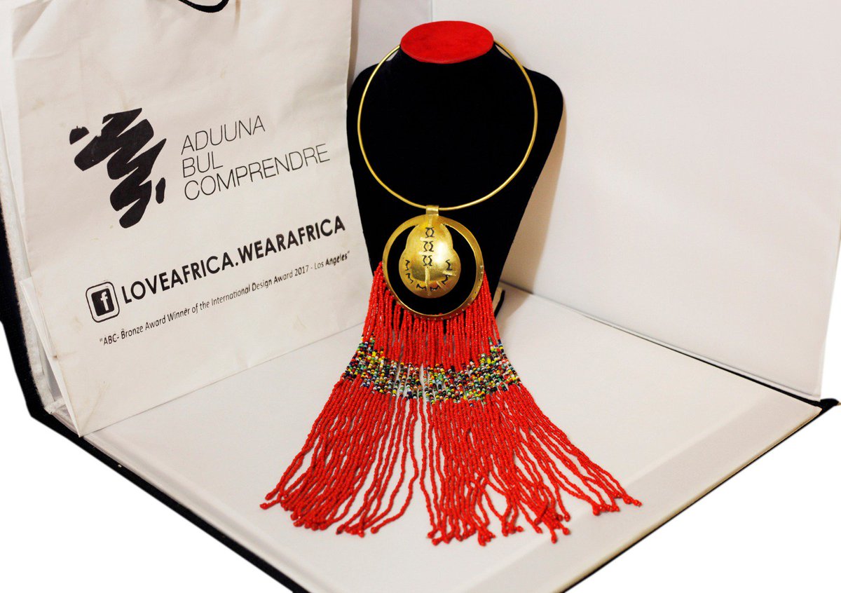 abcmadeinafrica's tweet photo. Parce que pour une femme, les accessoires, c’est important 😊!
Aduuna Boul Comprendre vous confectionne de superbes colliers stylés qui iront avec toutes vos tenues 😍
Vos commandes au 77 036 19 19.
#loveafrica #wearafrica #loveafricawear
#fashion #TheNewABC
#accessories https://t.co/N7y7UZv2TK