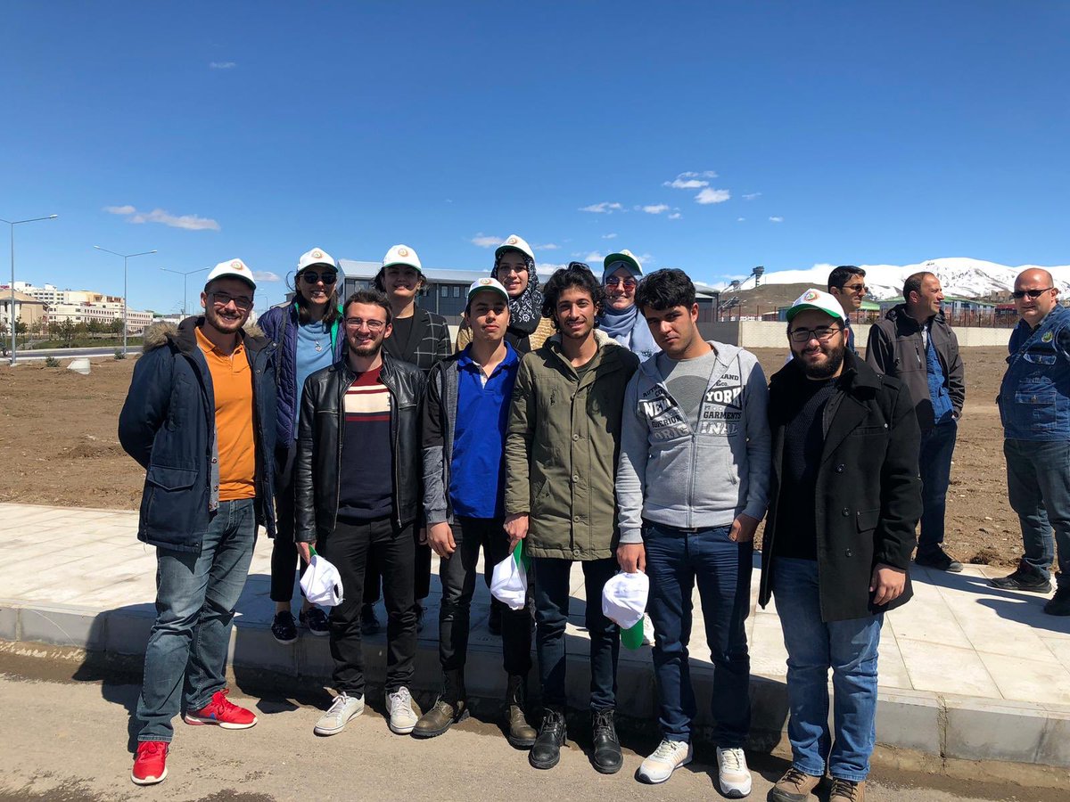 1 fidan 1 insan etkinliğindeyiz. Ağaç dikeceğiz 🌲🌿🌱🍃