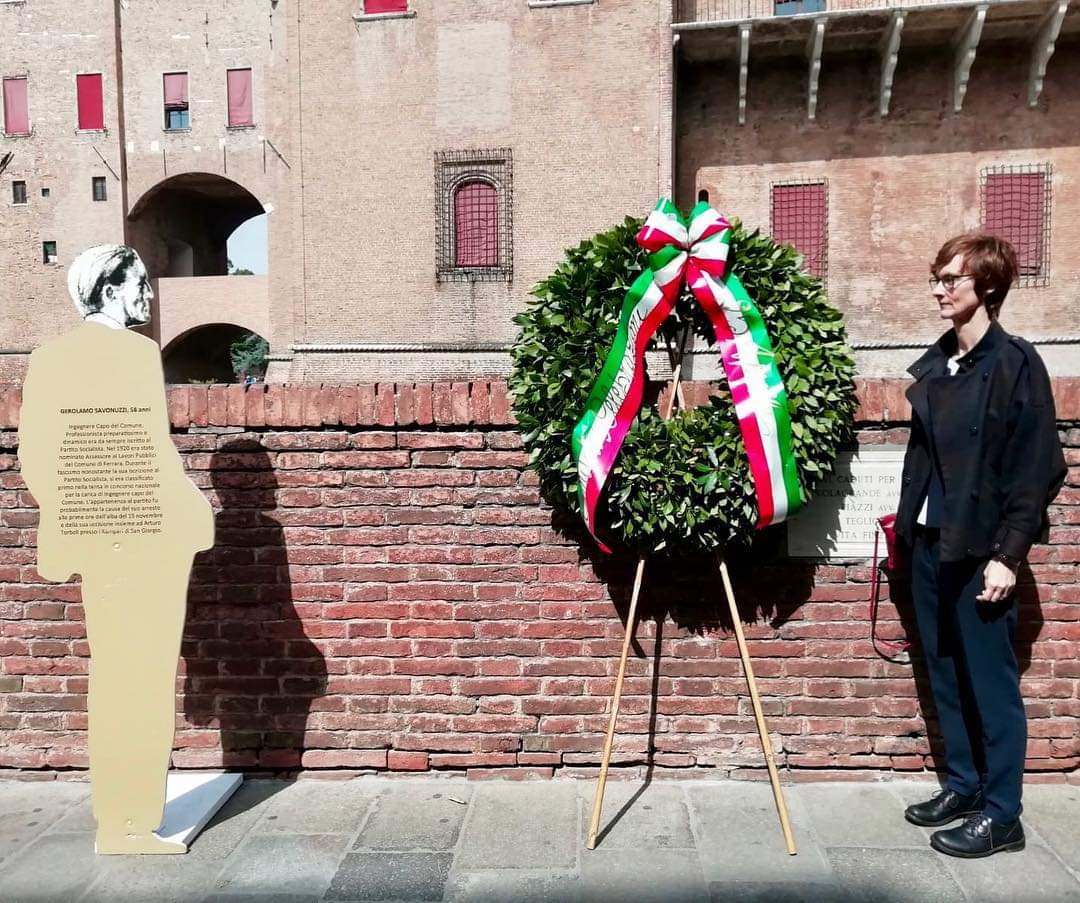 rfusari_sindaca's tweet photo. Oggi è un appuntamento costituzionalmente irrinunciabile, che si vive con la stessa intensità in ogni città d'Italia. La #Liberazione dalla violenza nazi-fascista è una straordinaria festa di libertà e di popolo, come fu nella primavera del '45 e tale deve restare. #25aprile https://t.co/ZYptd64Aqu