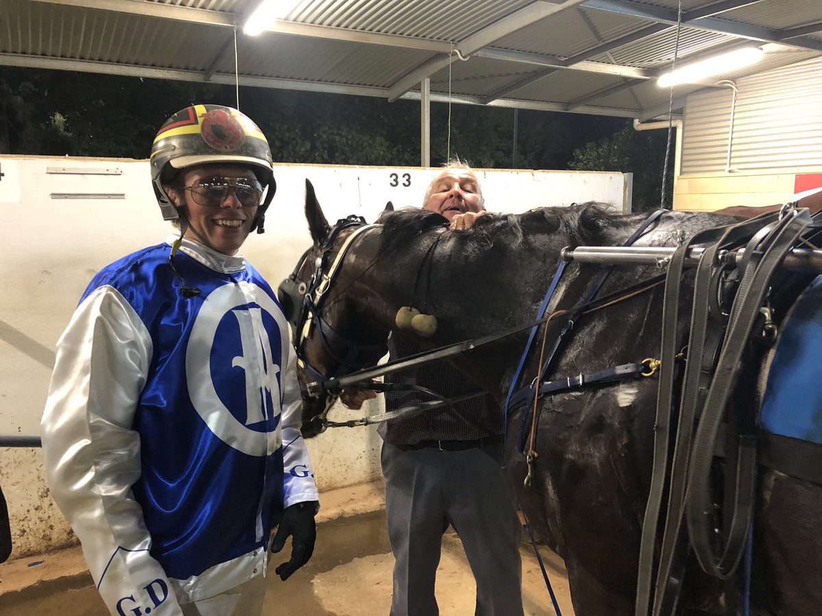 TrotsSH's tweet photo. Jack Laugher, Eric Anderson hiding behind the winner Jayedgar who won race 6 #TrotsSH https://t.co/hZkZF0gK54