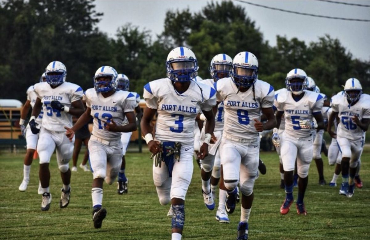 Coach_D_Jones's tweet photo. Had a convo w/ a couple of student-athletes from a school on the #Westside last night in the gym. Their football program has been solid the past few years. Bc we beat them in π they wanted to talk π ....just know, THEY COMING TOO!!!!! We wit all that in PA!#WLWSS #ApplyPressure https://t.co/G3SF7aigW6