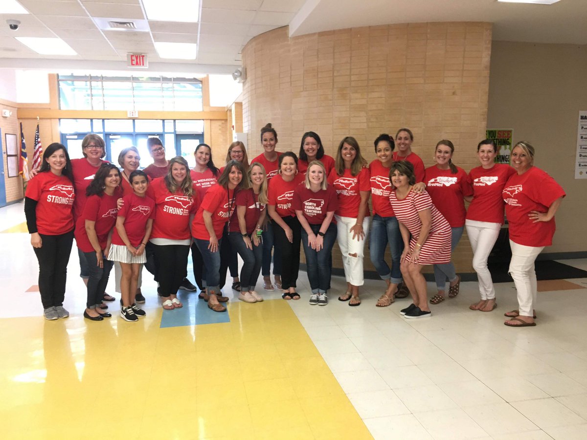 THEabcAnderson's tweet photo. Cary teachers know how to show up! #redforED 💪🏻 https://t.co/LFFd1BjkD8
