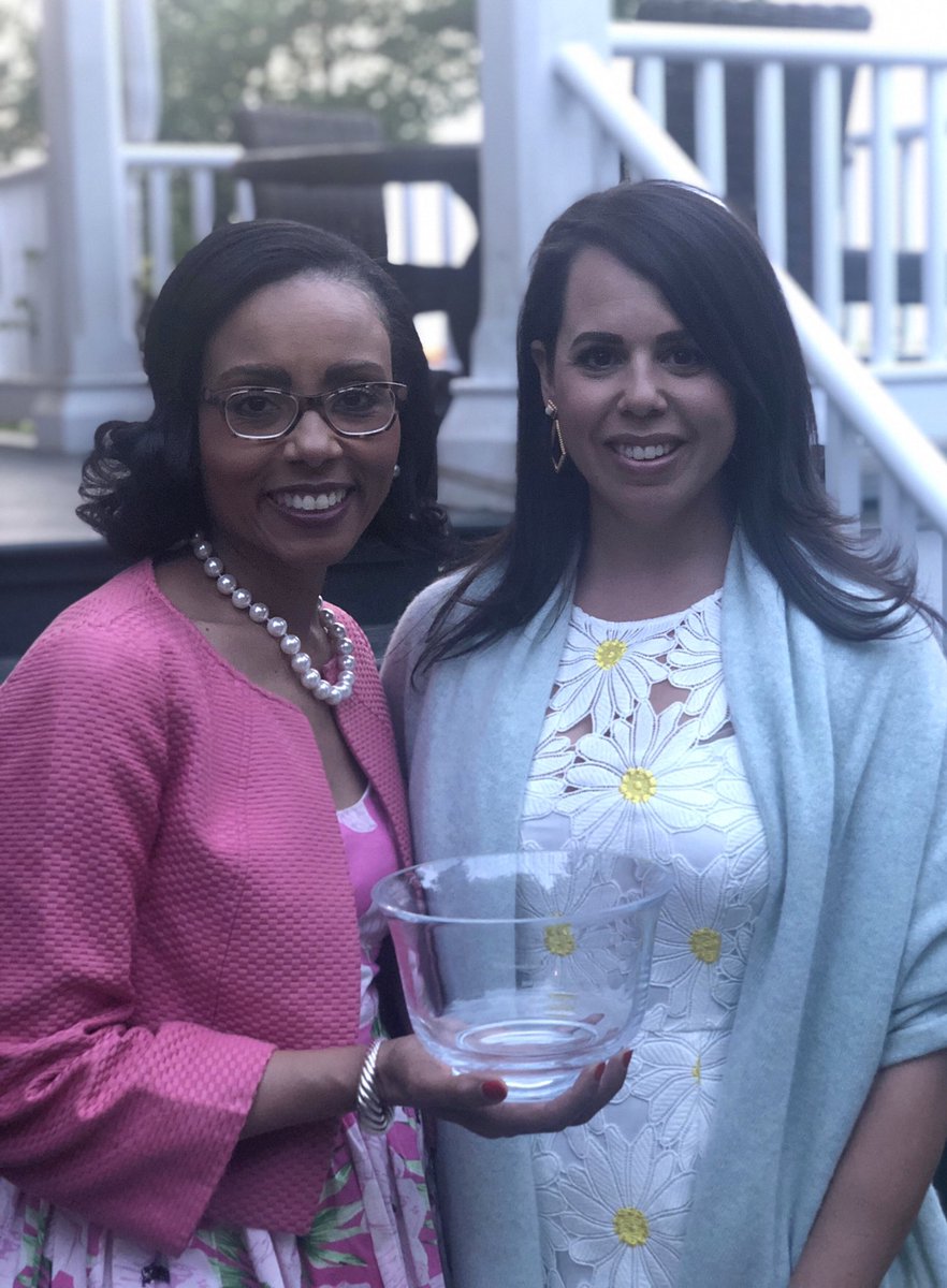 JLWPres's tweet photo. Special thanks to the @GtownHouseTour, presented by St. John’s Episcopal Church, Georgetown for honoring the @JLWDC as the first recipient of the Frida Burling Community Service Award. #JLWLOVE #ThursdayThoughts https://t.co/m135FZ56QE https://t.co/VTcezp66Wo