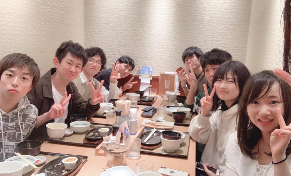 skiinst's tweet photo. みんなでご飯行きました〜😊 https://t.co/vYxVVtNt8J