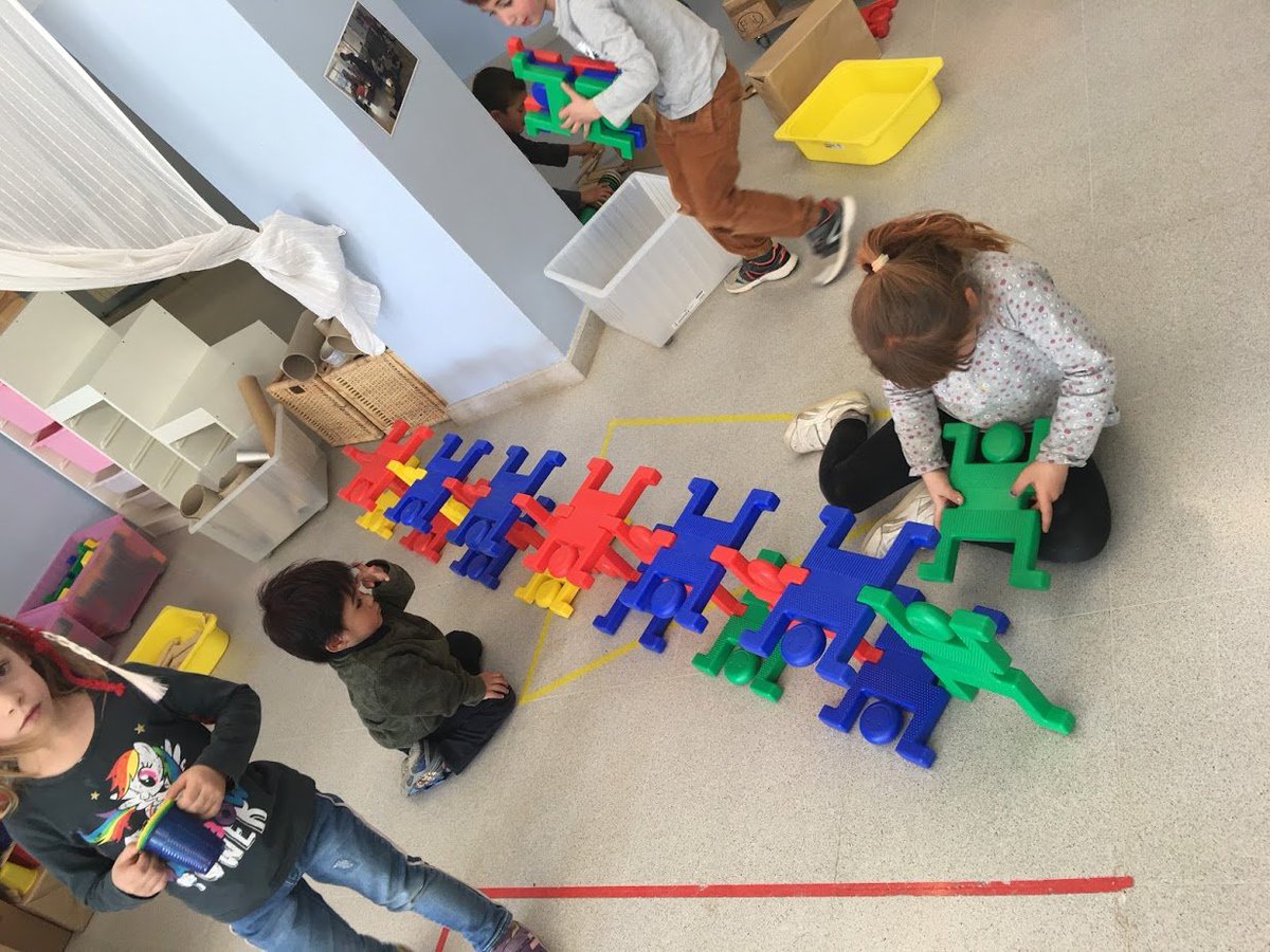 tafanodes's tweet photo. A l'@escola_muntanya experimenten i construeixen en l'ambient matemàtic - https://t.co/OgjaII2Jdd @sevoriental4 @SSTTMVO @ajaiguafreda #STEM #STEMcat #STEAM #STEAMcat #matemàtiques #SinapsiNodes #infantil https://t.co/V9UqqZ6jbN