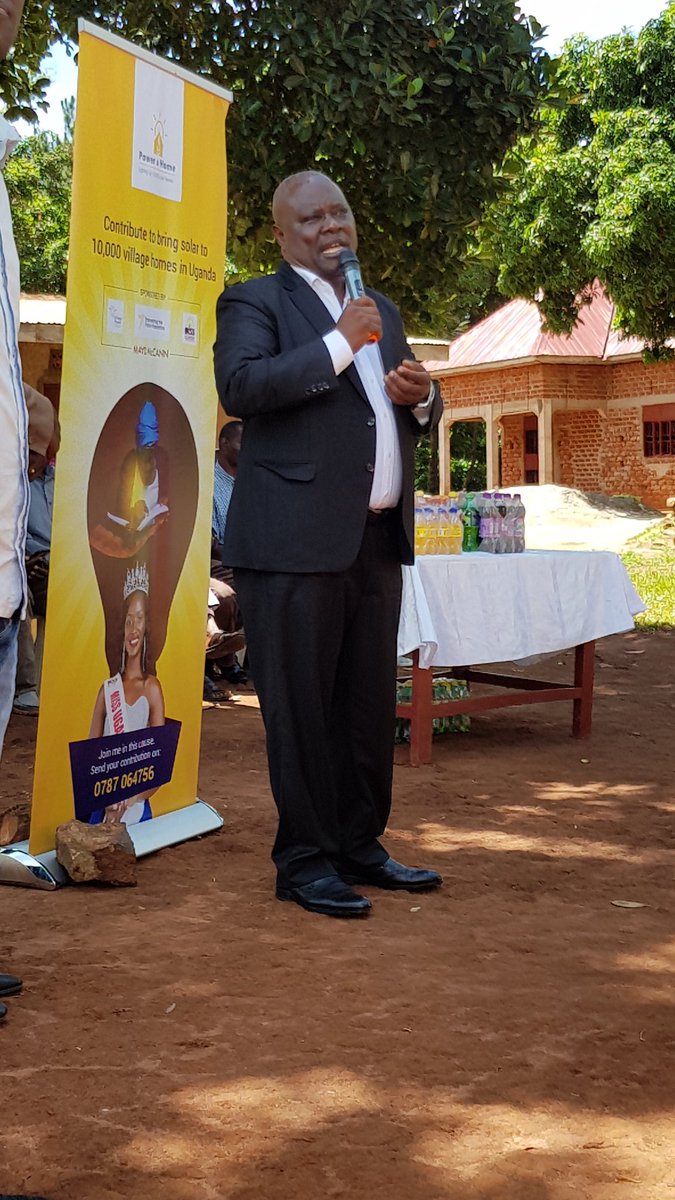 eff_foundation's tweet photo. Our Guest of honour, Min. of State for Works & Transport, Aggrey Bagiire and Mayuge District Member of Parliament, thanks the team behind the #PoweraHome campaign for this life changing initiative and for considering his people in Mayuge.
#LightUpMayuge https://t.co/3nvLpA6nai