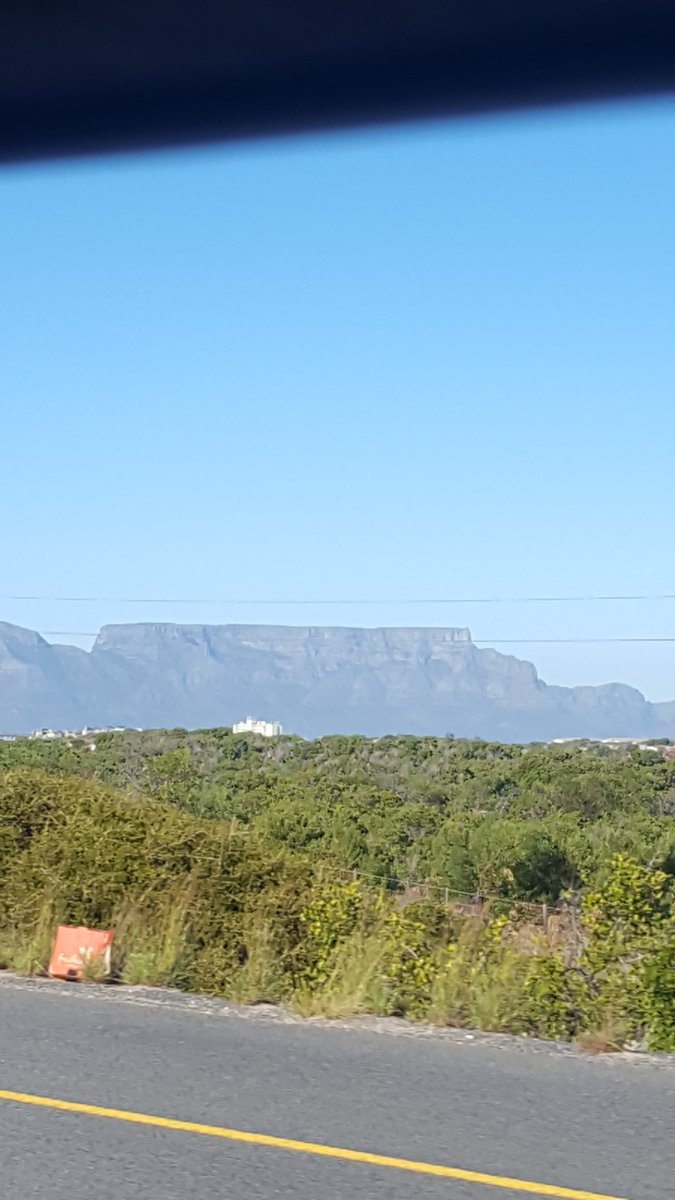 SpookyZA's tweet photo. Lekker in Kaap🤣🍹 https://t.co/jTHIycVQgi