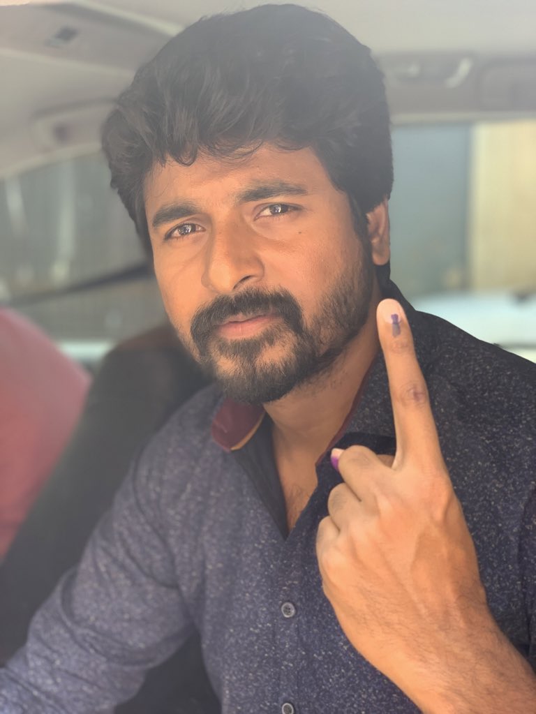 Actor Sivakarthikeyan Registered His Vote After A Long Time  