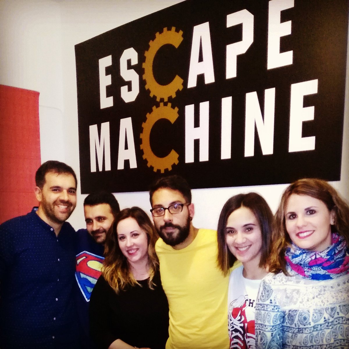escape_machine tweet picture