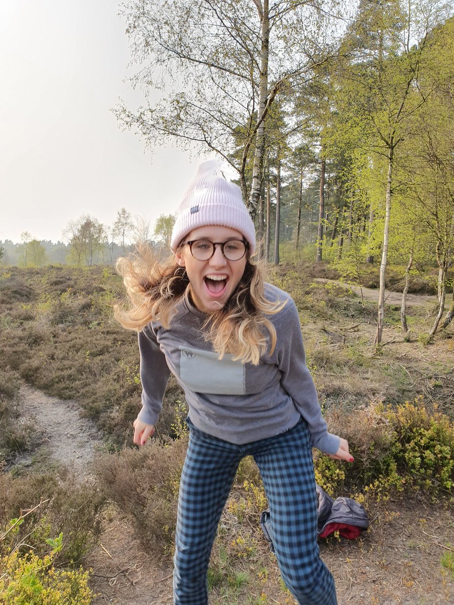 ginger_biskwit's tweet image. Had a mint afternoon with @jacob_hennessy1 ... although this happiness changed pretty quick when we got home and realised we were two hungry cyclists past dinner time 🤣 #cyclistproblems