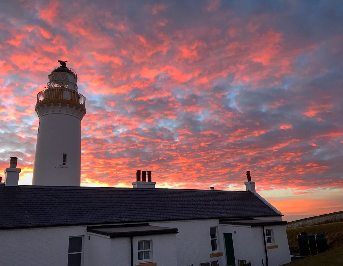 cantickhead's tweet image. Sunrise at Cantick Head Lighthouse on Hoy #VisitScotland #visitorkney