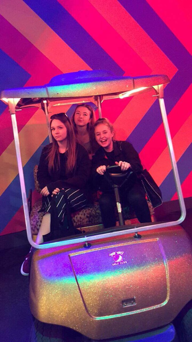 milliemartin01's tweet photo. Happy birthday !! @kate_brooksxx  hope you have the best day ever. Can’t wait to celebrate with you dancing on Popworlds rotating dance floor. Love ya❤️ https://t.co/obHtNfRm8Z