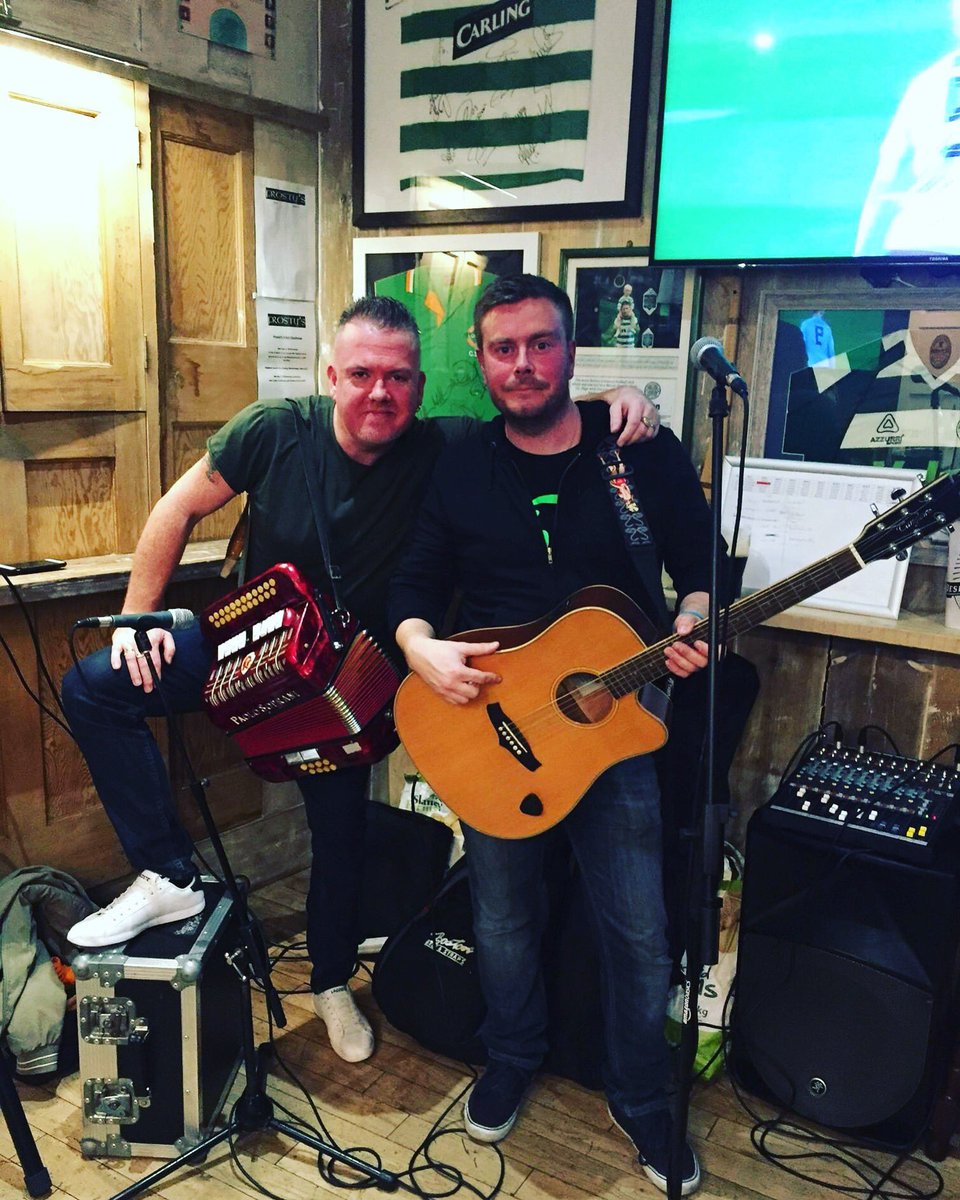 🐣 Don’t miss <a href="/AndyNolanBCS/">Andy Nolan</a> &amp; Gavin Hayes from The Reels tonight (Thurs 18 April) &amp; every Thursday night in Frosty's Bar, Kenton! The boys start at the slightly later time of 9:30-11:30pm tonight after the Europa League! #Kenton #ThirstyThursdays #EasterWeekend #IrishMusic 🍺⚽️