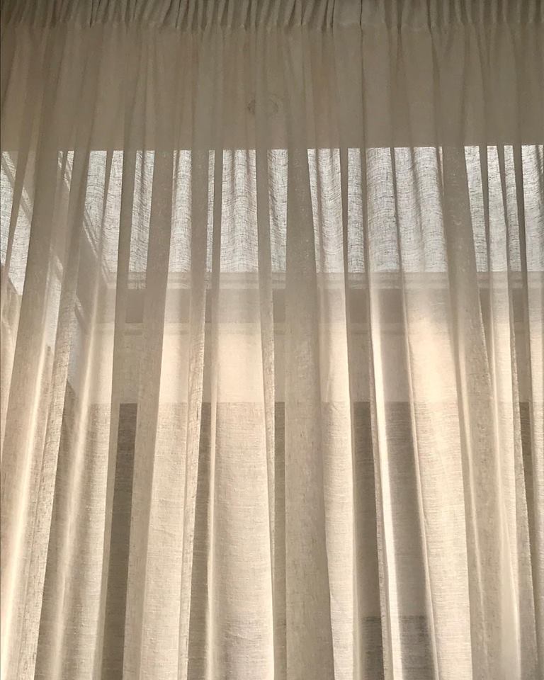KenDesignUK's tweet photo. Warmer weather has inspired us to embrace lighter &amp; brighter fabrics. A neutral design scheme is brought to life with multitudes of texture - with 21 different Kensington Design fabric collections online &amp; in store, you are spoilt for choice in both colour &amp; texture choices. https://t.co/qKGrcN2pin