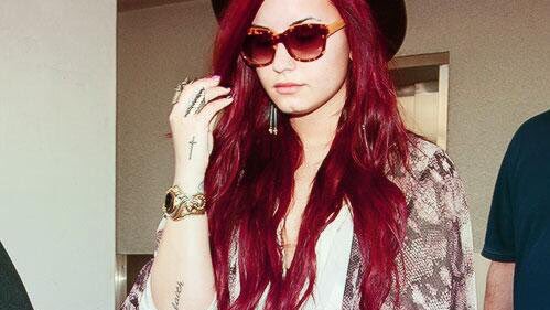 quackvato's tweet photo. demi looked so freaking good with red hair, she left the whole twitter shook and I’m still not over it https://t.co/OqeCxQSIP3