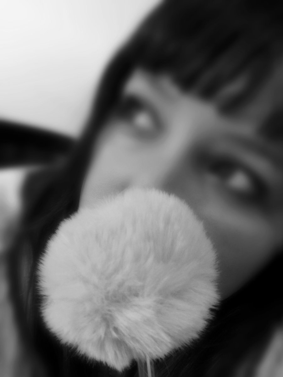 RomiACok's tweet photo. Aca estoy por irme a dormir zzz https://t.co/QzjU0xxyjX