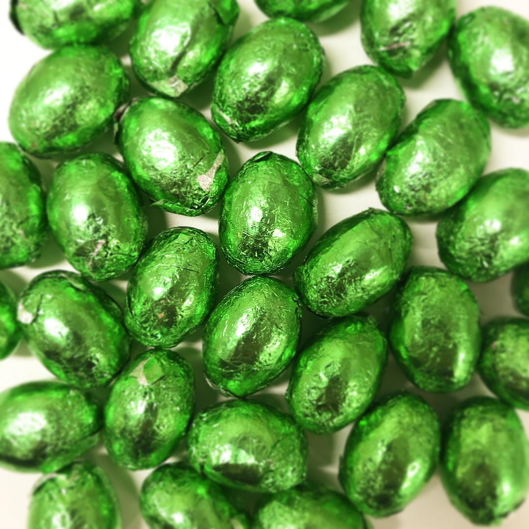 Wishing everyone all the best for the Easter break. Short weeks don’t really count for coworkers though! Chocolate does! 🐣 .
.
#coworkingspace #coworking #coworkers #localbusiness #bayside #smallbusiness #hotdesking #officespace #cheltenham #brightside #easter #holidays