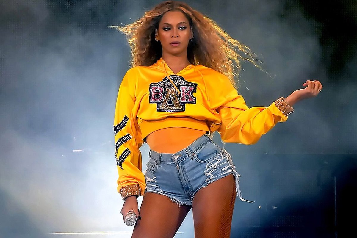 alliarnoldart's tweet photo. @Beyonce YOU. ARE. EVERYTHING.
#BeyonceHomecoming 👑 🐝 
We truly are limitless. https://t.co/6FUeBNJGjD