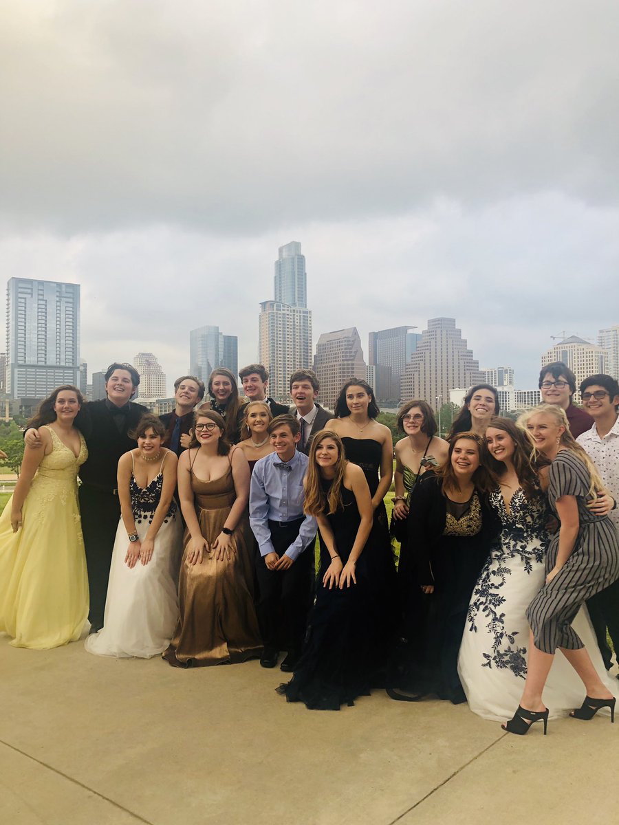 TenishaGGraham4's tweet photo. This cast is so special! So proud of them! Multiple nominations, and even walked away with Best Technical Execution! Thank you Bryce Gage for letting me help with these stars! So proud!! 💜 @MarbleFallsISD @BryceJasonGage1  @JonClarkVanDamm https://t.co/UggLC9hSuu
