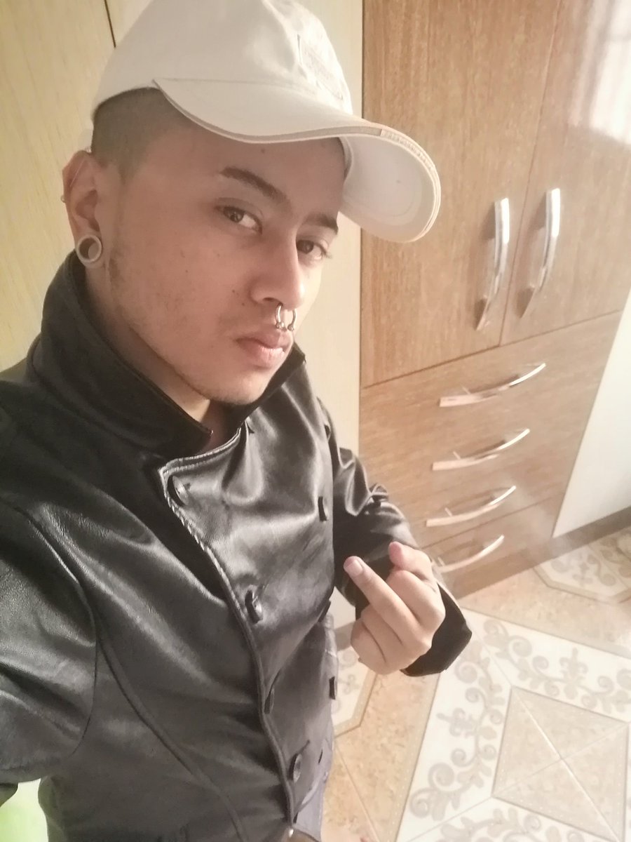 CASHGODJAKE's tweet photo. @scumgeraldlerda i own you #Slave you are my #cashlave, you belong to. me #leatherslave yo your #youngermaster #bullymaster and always #punish, #spank and fuck your #brailess, i hypnotize you #slavegerald you havent choice https://t.co/y6wU1eQzaQ