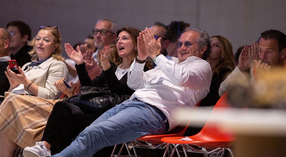 wearehis_'s tweet image. Yesterday has been a special evening for our MYP4 #students! 💥
The #DemoNight was the final event of the #AccelerationLab and yesterday was their pitch night! The winning group has been The Revolutionaries, thanks to a project which tried to solve the #plasticpollution problem.