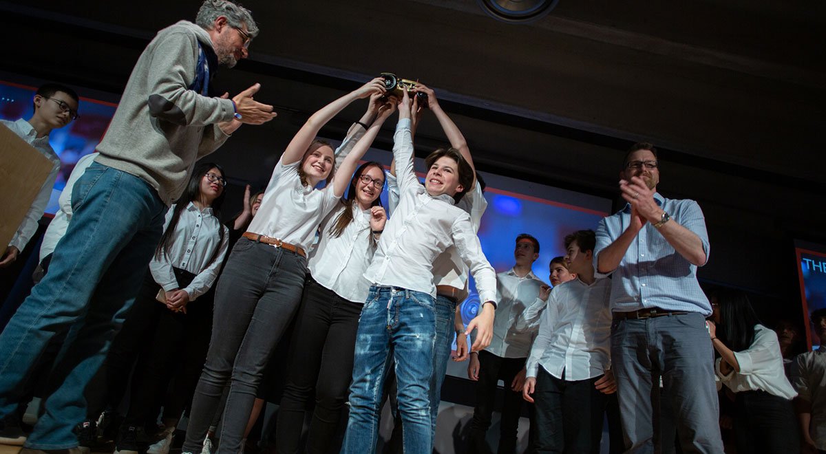 wearehis_'s tweet image. Yesterday has been a special evening for our MYP4 #students! 💥
The #DemoNight was the final event of the #AccelerationLab and yesterday was their pitch night! The winning group has been The Revolutionaries, thanks to a project which tried to solve the #plasticpollution problem.